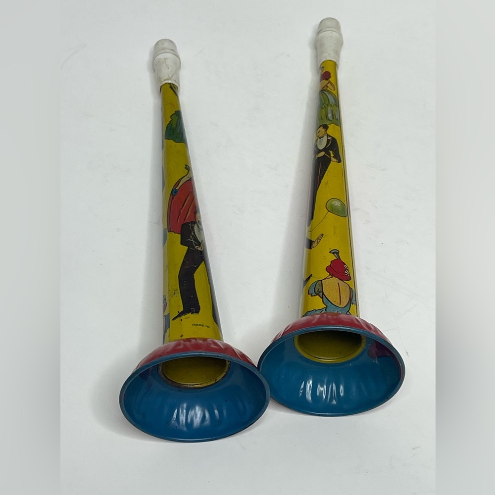 Vintage 1950s Tin Litho Noisemakers Metal Horn Set Of 2 Kids Dancers Ball Works
